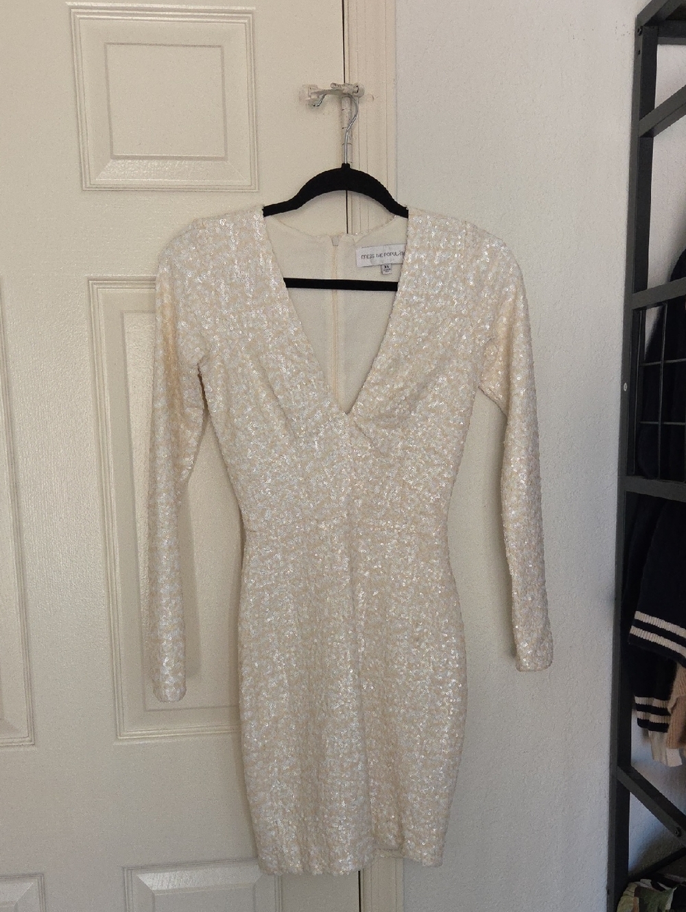 Dress The Population Sequin Long Sleeve V-Neck Mini Dress Small - Picture 2 of 11